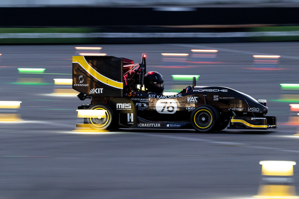 Team on Track